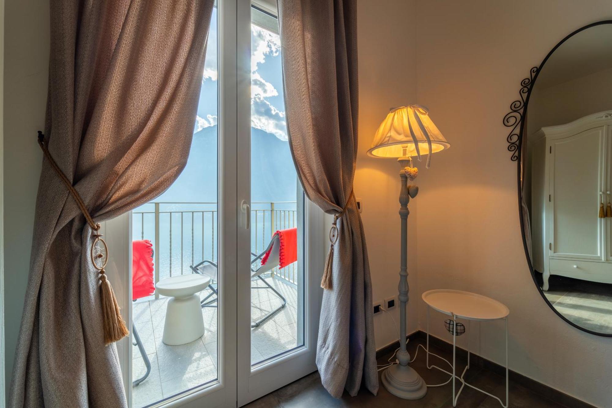 Ka' Doro With Lake View Nesso Exterior foto