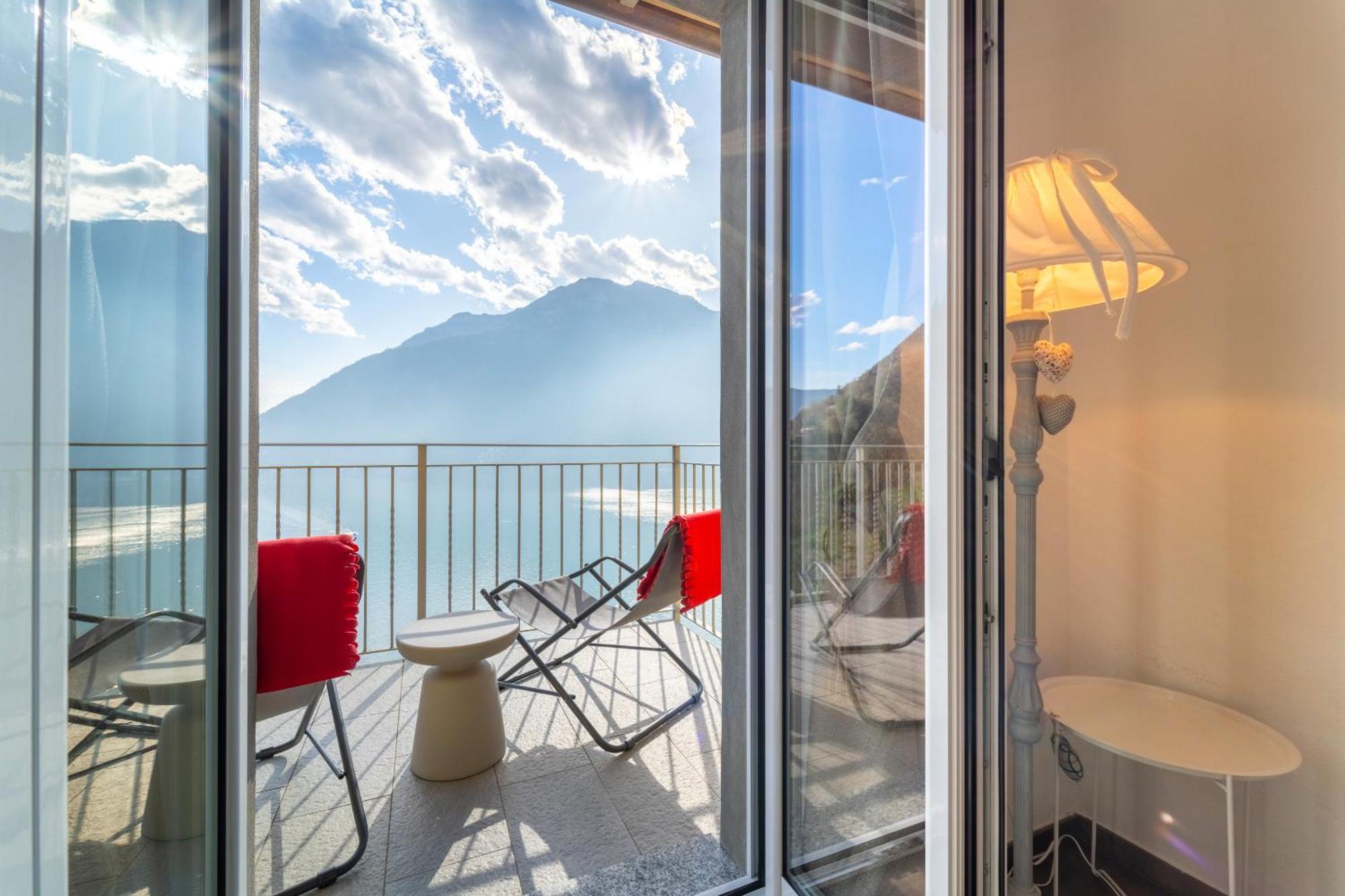Ka' Doro With Lake View Nesso Exterior foto